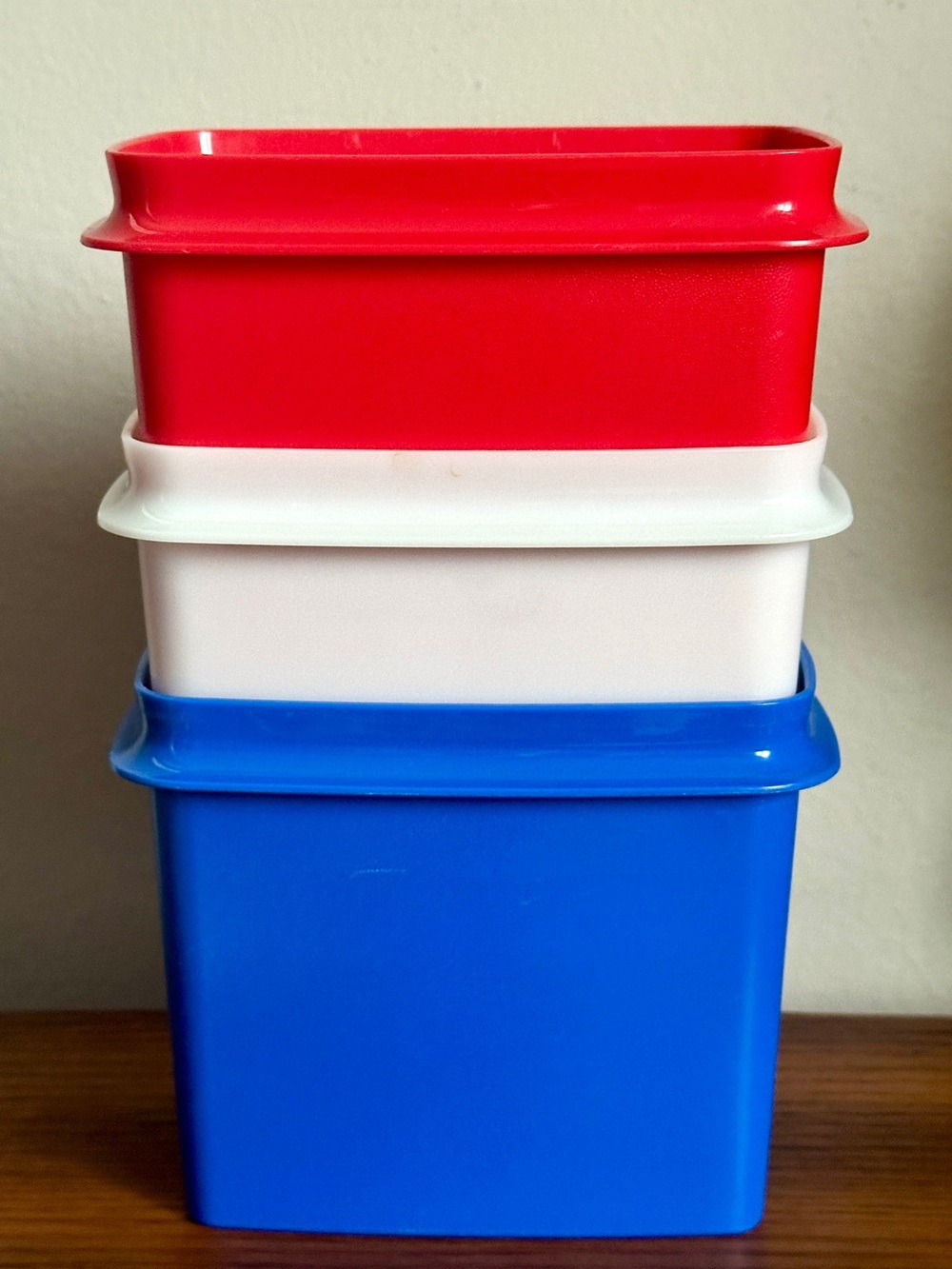 VTG ‘76 Tupperware Red White Blue Patriotic Shelf Saver Storage Containers #1243